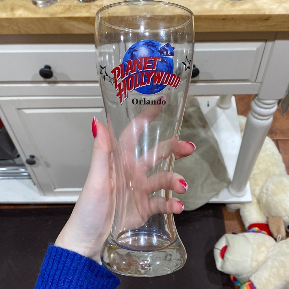 Planet Hollywood pint glass